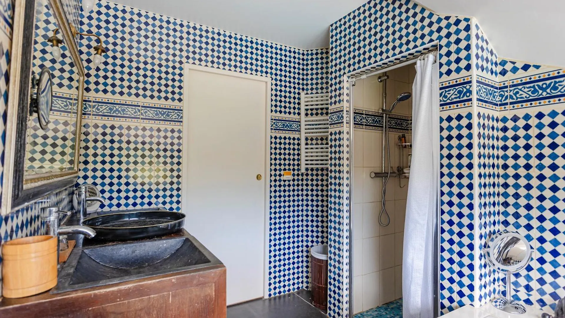 Nyaraló Histoire D'Eau - Chaumiere Piscine Villa Baden